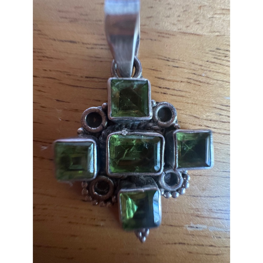 Sterling Silver Peridot Cross Pendant Green Gemstone Square Cut 925 Small READ - Picture 4 of 6